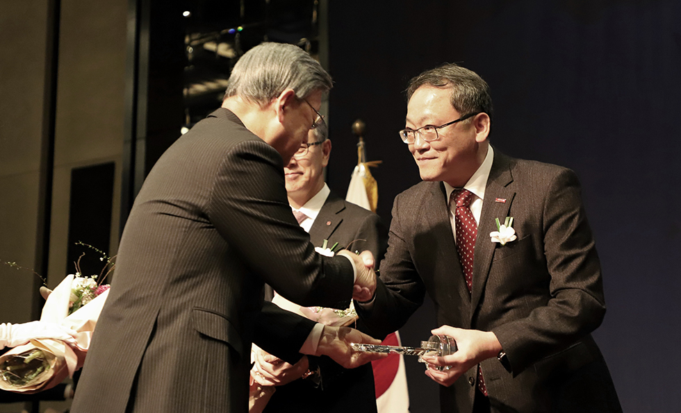 Vice President Jeon wins the Technical Management Award