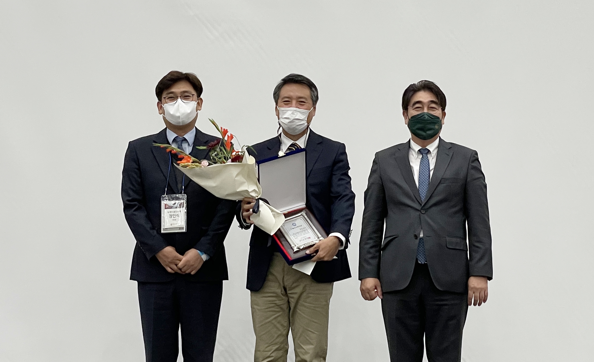 Professor Lee Taek-seung won the 2021 Toray Polymer Award